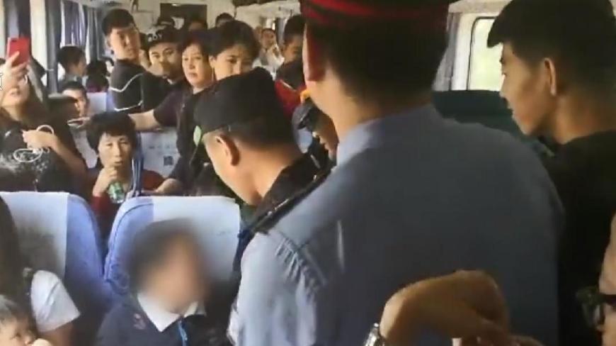 火车霸座咬人大妈已找到 火车霸座咬人大妈已找到