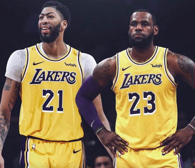 最强NBA湖人总冠军夹克，穿上它，你就拥有了紫金王朝的魂