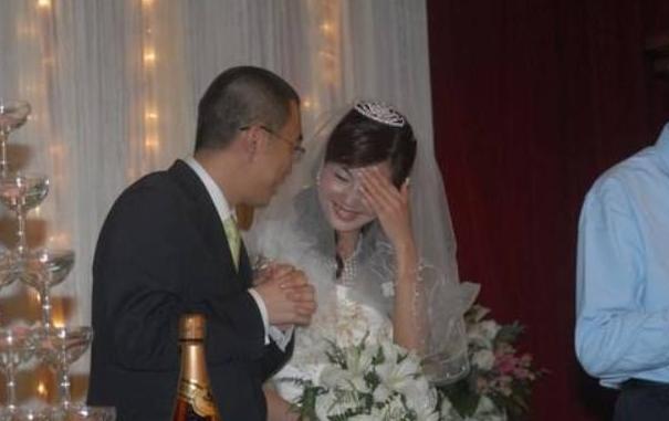 14岁女孩为吸毒骗家人朋友十几万，一个家庭的悲剧与社会的警醒