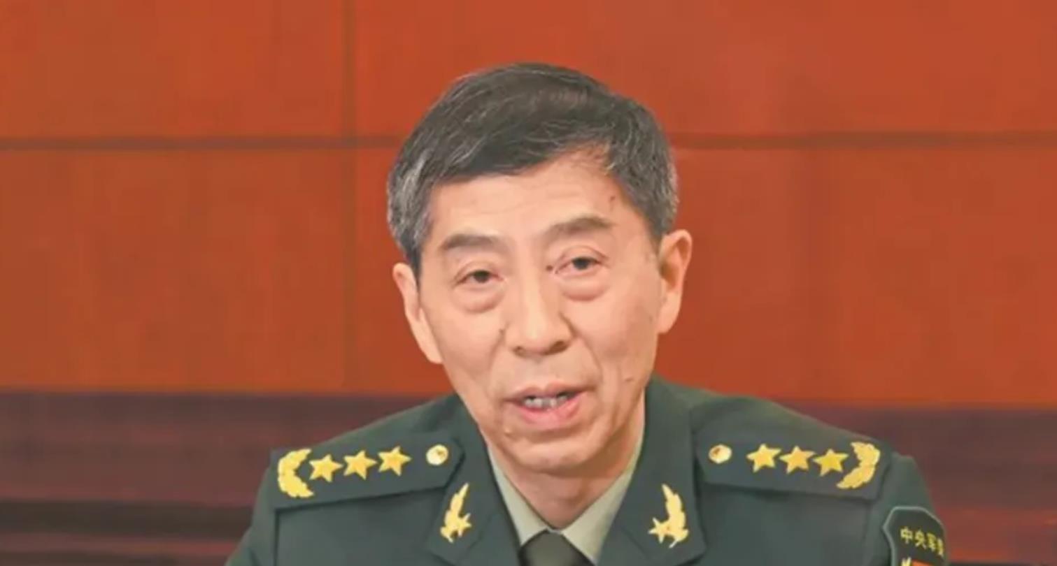 国防部回应菲勾结域外国家巡航南海，维护地区和平的坚定立场