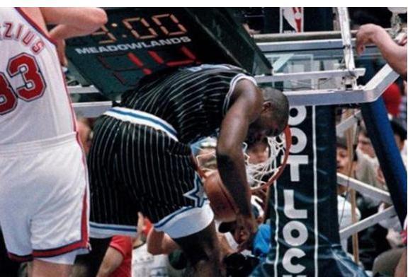 NBA篮筐高度与普通篮筐，那些细微却重要的差异