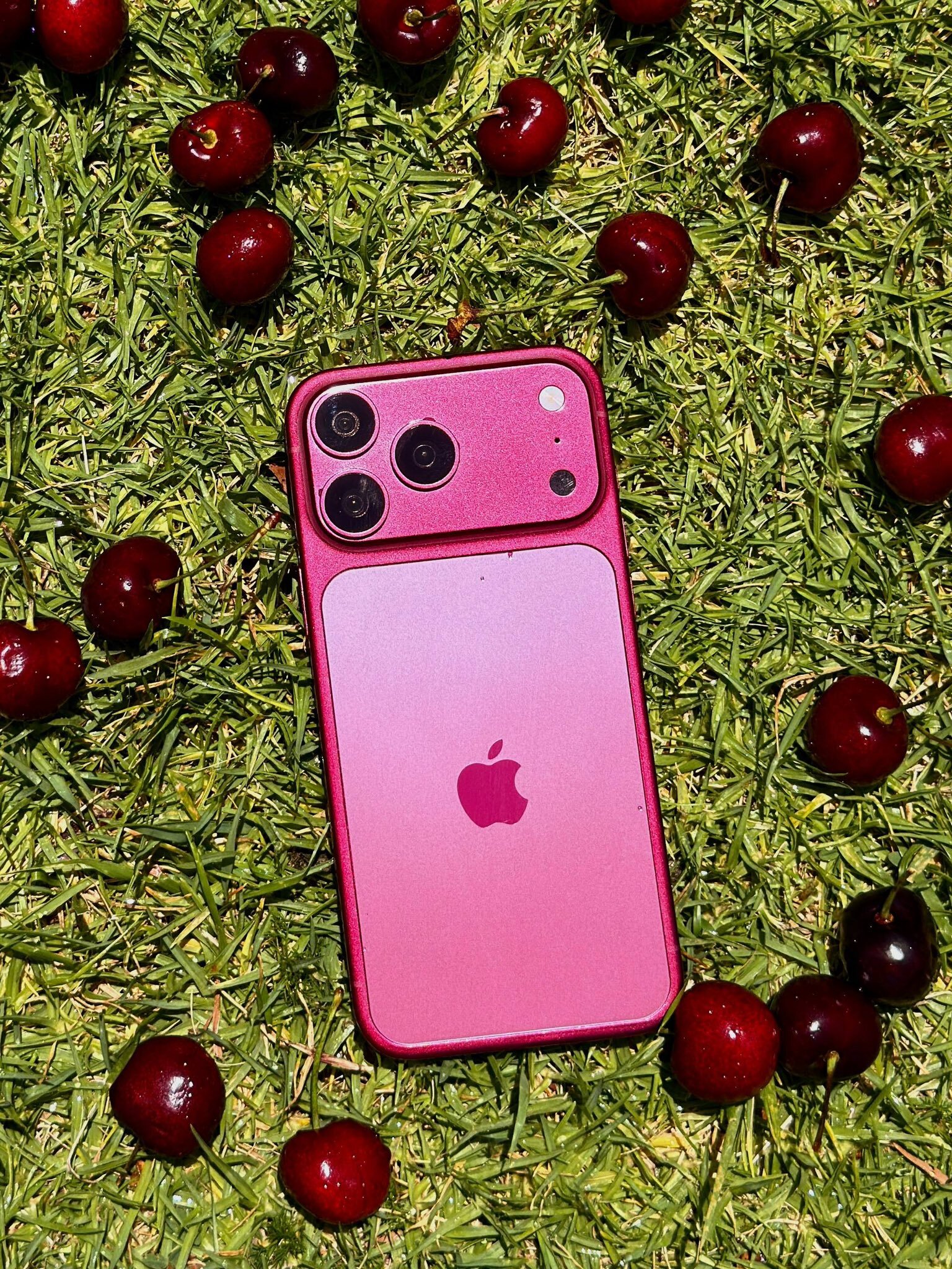 iPhone 18 Pro 樱桃红测试照片流出，一场关于色彩与创新的盛宴