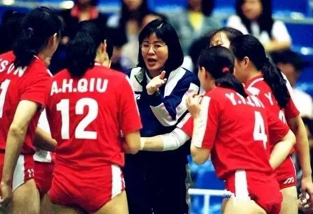 2008年北京奥运会女排冠军及首发阵容，荣耀与传承的瞬间