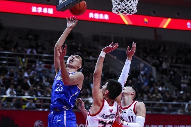 青岛vs天津CBA,两座城的篮球江湖,谁更懂生活? 青岛vs天津CBA,两座城的篮球江湖,谁更懂生活?