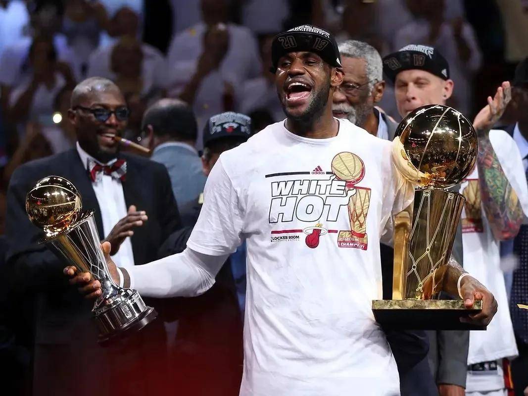 NBA历年MVP前三，那些差点封神的超级巨星们