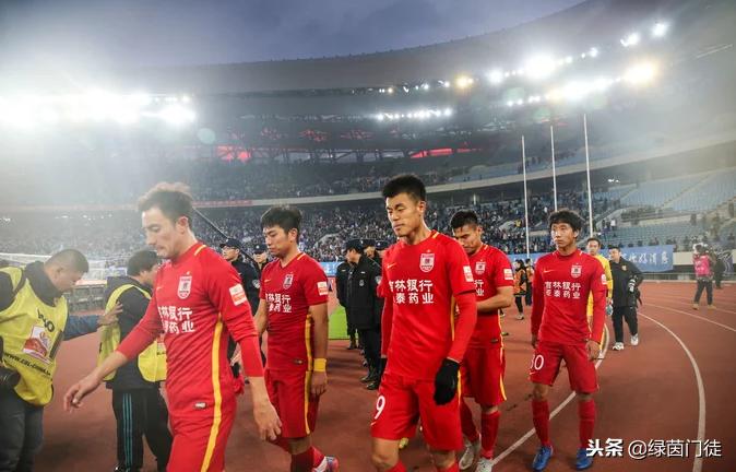 2017中超积分排行榜，那年我们追过的足球江湖